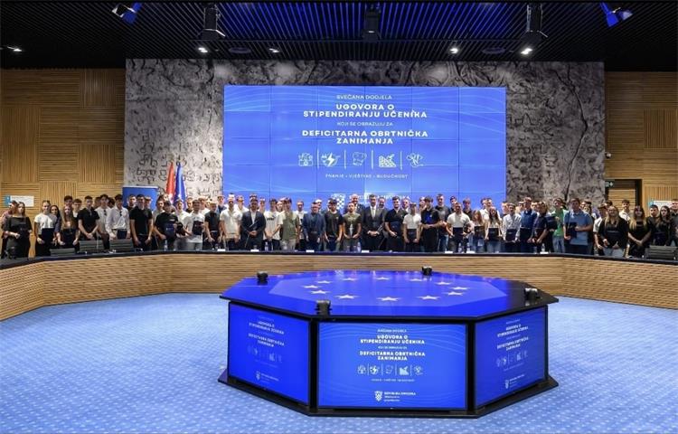 Slika /slike/Vijesti/2022/Stipendije Zagreb 8.jpeg